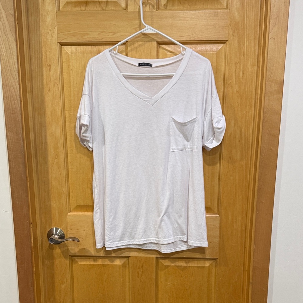MIHOLL White V-Neck T-Shirt size XL
